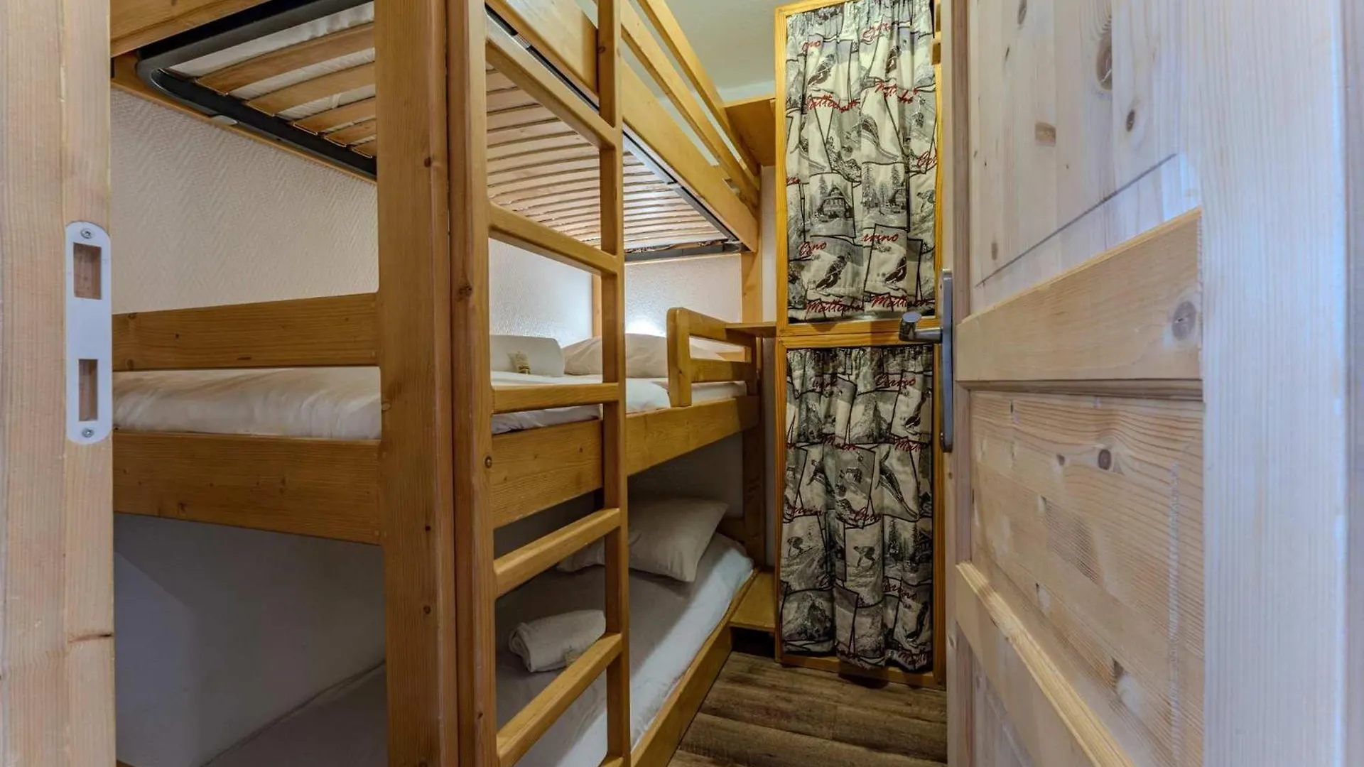 Ski In Out 2Br Apt For 6 Persons Mountain Views Val Thorens 0*,  Francja